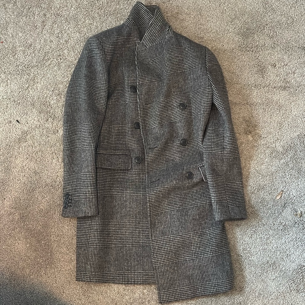 Men cold jacket, brand Express, size XS, color Gray and Black.